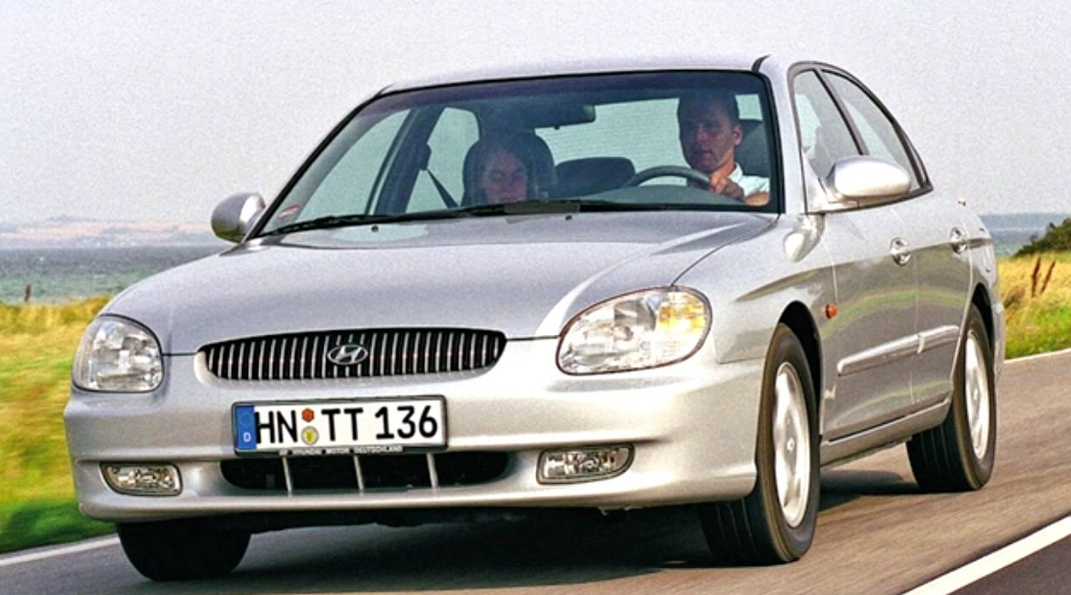 Hyundai Sonata 4 2.0л 136л.с. - Технические характеристики
