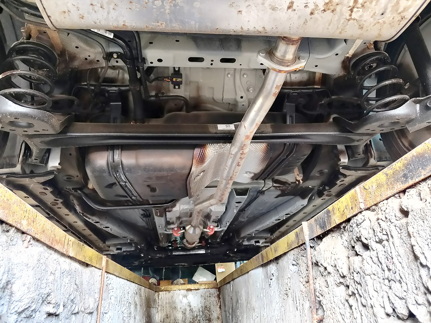 Haval JOLION фото днища