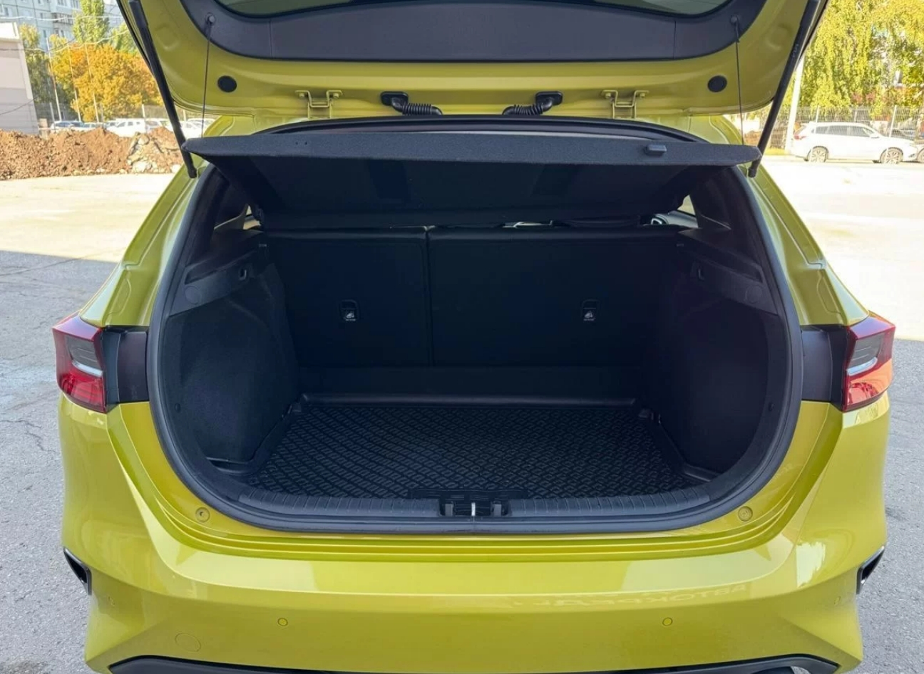 Kia Ceed 3 2021 фото багажника