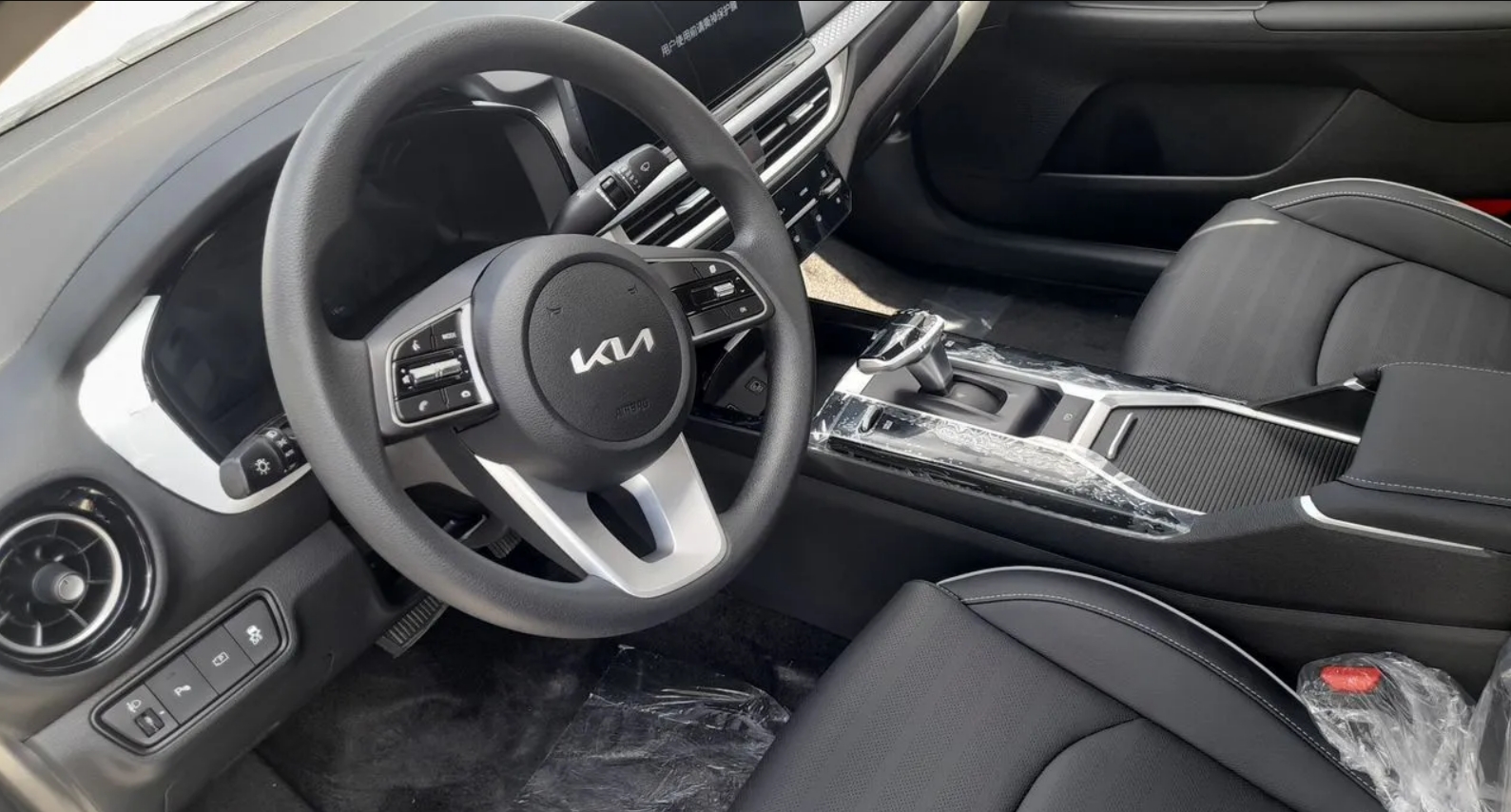 KIA K3 фото салона