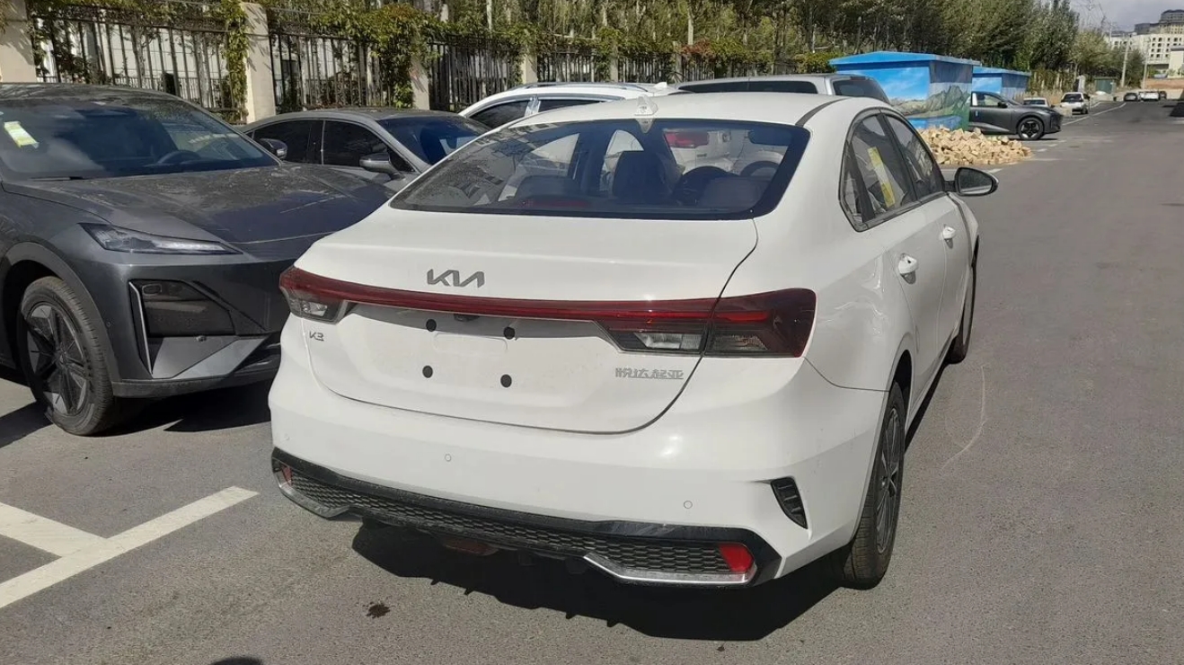 KIA K3 фото