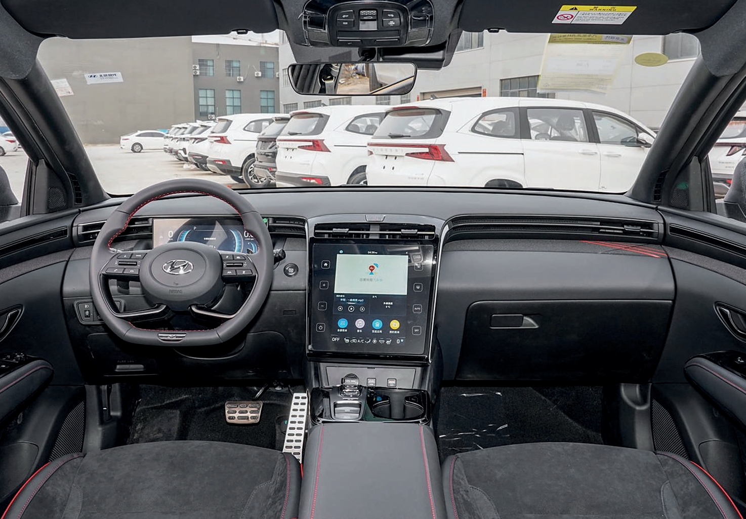 Hyundai Tucson GLS фото торпедо, панели приборов, салона
