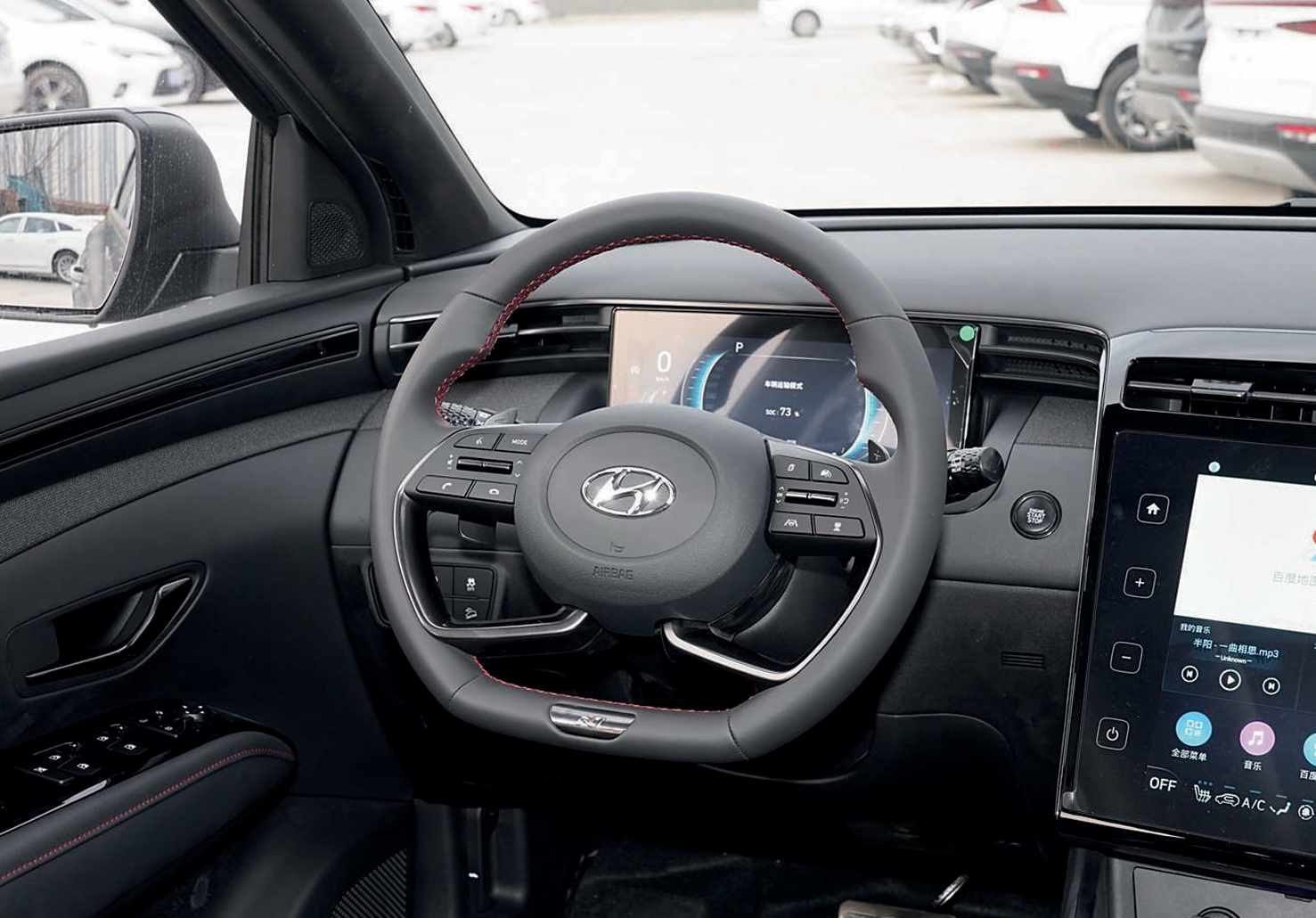 Hyundai Tucson GLS фото руля, панели приборов