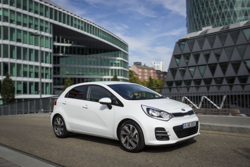 Kia Rio III Hatchback (UB, facelift 2015) 1.4 (109 лс) ISG | Технические характеристики, расход топлива , Габариты - фото