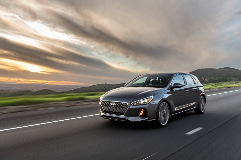 Hyundai Elantra GT 2.0 (163 Hp) Автомат | Технические характеристики, Расход топлива, Размеры - фото