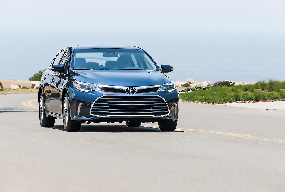 Toyota Avalon IV (facelift 2015) 2.5 (203 Hp) Hybrid ECVT /2015, 2016, 2017, 2018/  Specs - фото