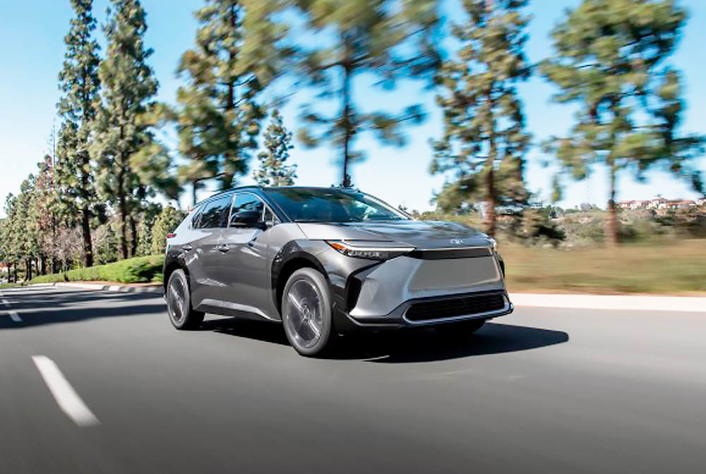 Toyota bZ4X 72.8 kWh (214 Hp) BEV AWD /2022, 2023, 2024, 2025/  Specs - фото