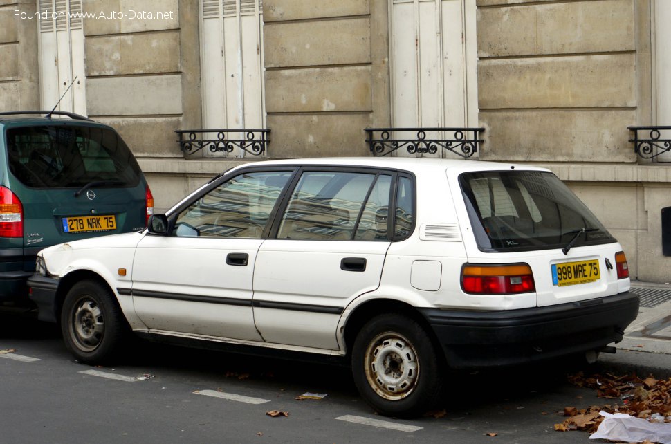 Toyota Corolla Hatch VI (E90) 1.3 (EE90) (75 Hp) /1987, 1988, 1989, 1990/ Specs - фото