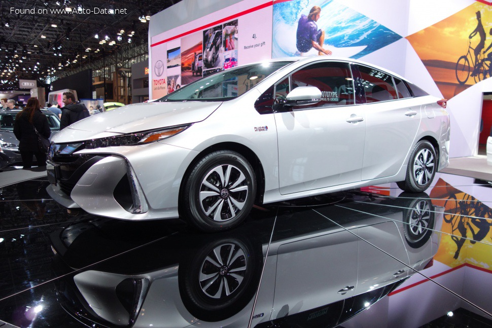Toyota Prius IV (XW50, facelift 2018) Prime 1.8 (122 Hp) Plug-in Hybrid e-CVT /2017, 2018, 2019, 2020, 2021, 2022/  Specs - фото