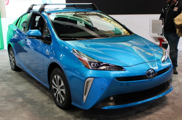 Toyota Prius IV (XW50, facelift 2018) 1.8 (122 Hp) Hybrid AWD-i e-CVT /2018, 2019, 2020, 2021, 2022/  Specs - фото