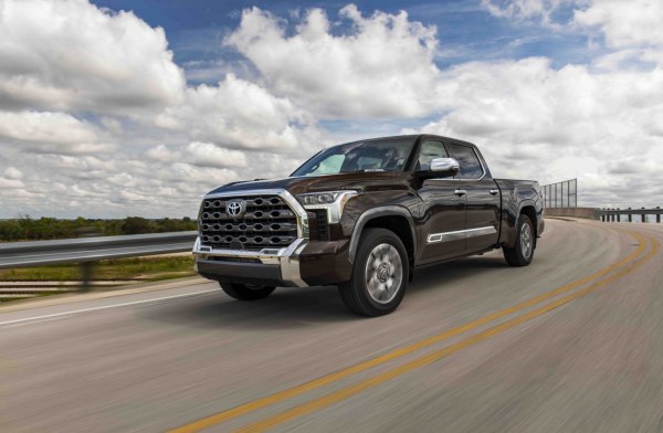Toyota Tundra III CrewMax Standard Bed 3.5 V6 i-FORCE MAX (437 Hp) Hybrid 4WD-i ECT-i /2021, 2022, 2023, 2024, 2025/  Specs - фото