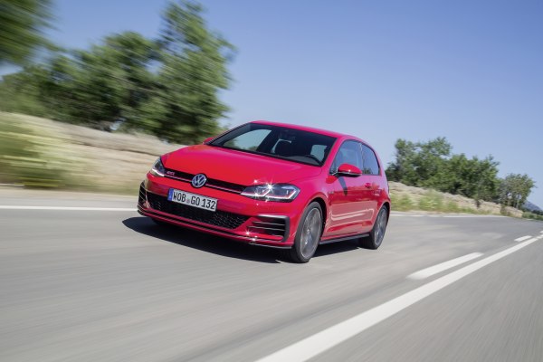 Volkswagen Golf VII (3-door, facelift 2017) GTI Performance 2.0 TSI (245 Hp) /2017, 2018/  Specs - фото