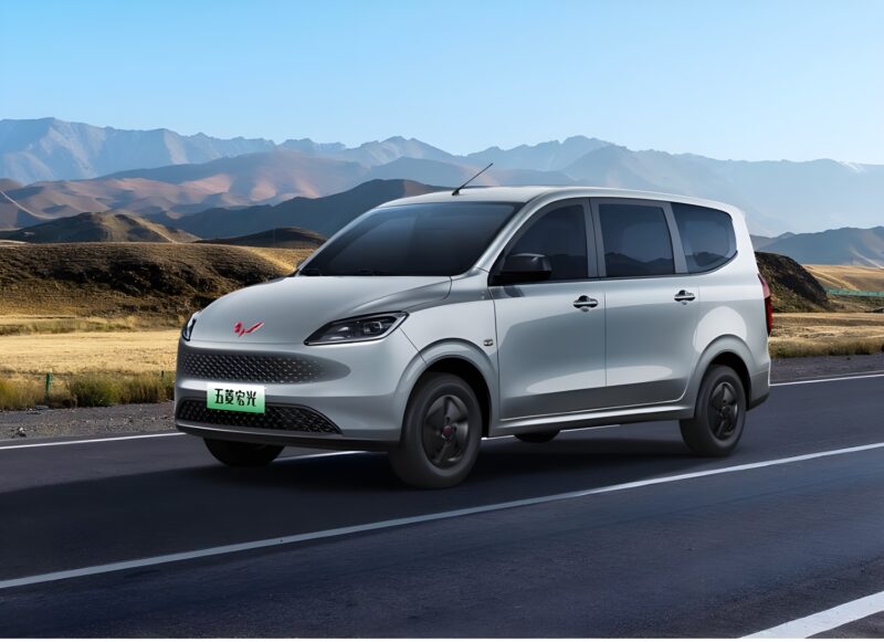Wuling Hongguang EREV от SGMW с диапазоном 1000 км открылся предварительно продавать при 9500 долларов США. - фото