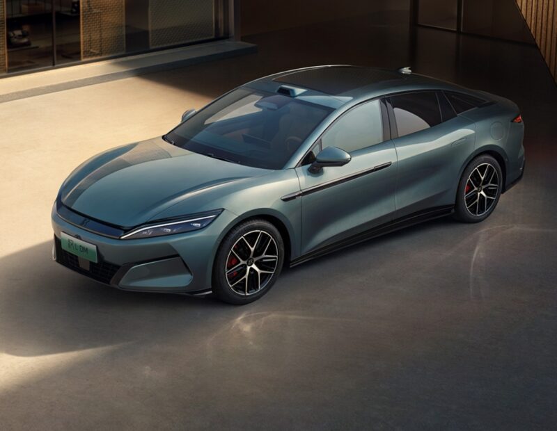 Byd Han L Phev начального уровня без лидара, выставленного перед запуском - фото