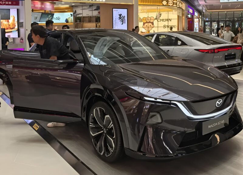 Внедорожник Mazda EZ-60 прибывает в китайские выставочные залы - фото