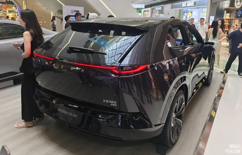 Внедорожник Mazda EZ-60 прибывает в китайские выставочные залы - фото