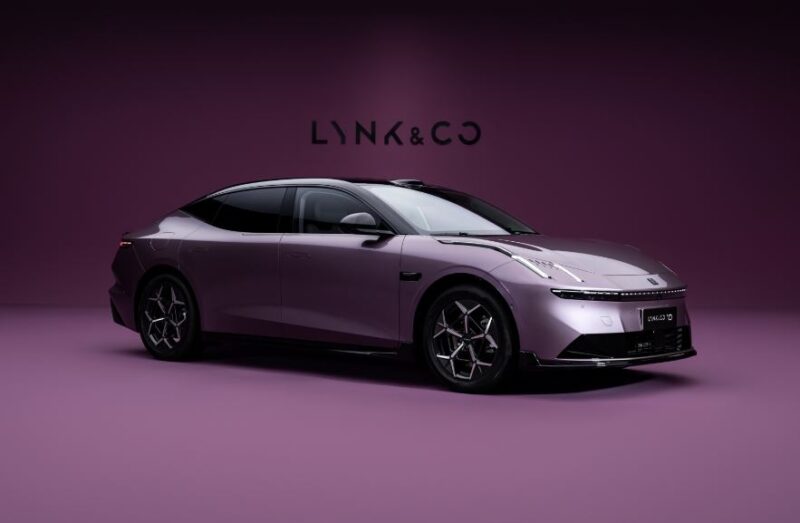 Lynk и Co 10 Em-P с 523 л.с. - фото