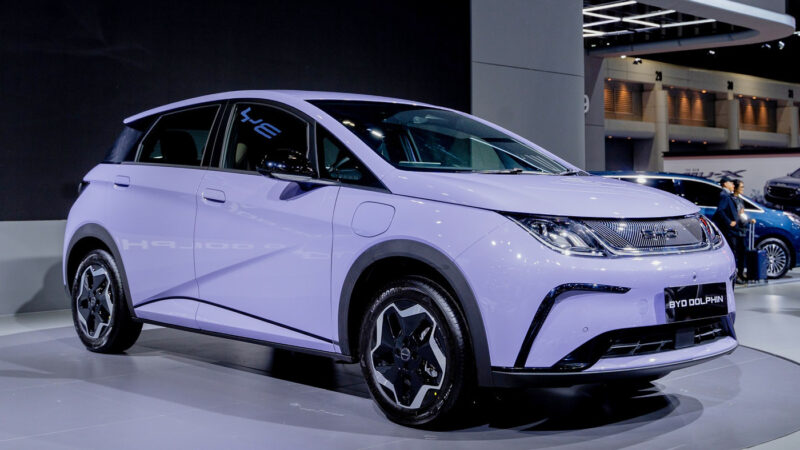 BYD превосходит Toyota в заказе на автосалоне в Бангкоке - фото