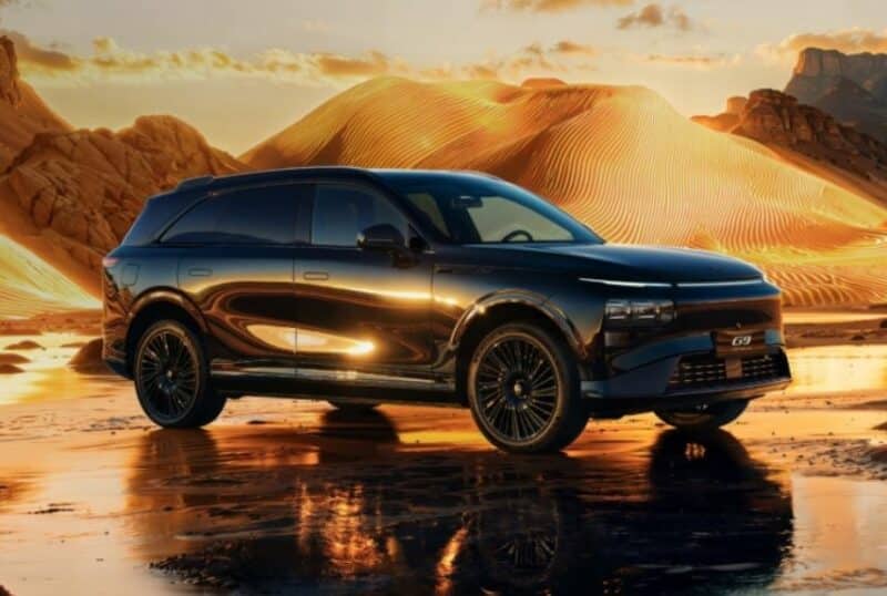 2025 Xpeng G9 All-Electric SUV с 725 км, официально представленным в Китае - фото