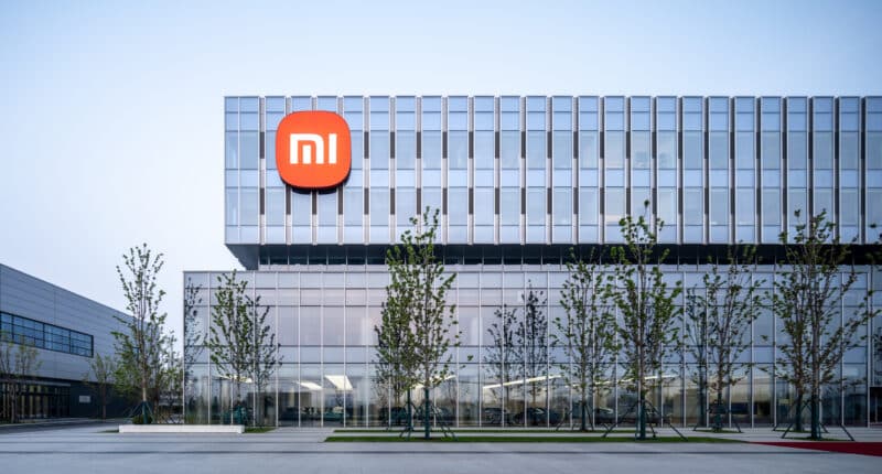 Фабричные туры Xiaomi становятся горячими точками для китайской молодежи для китайской молодежи - фото