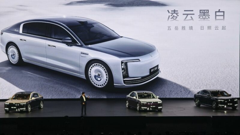 Maexstro S800 запущен в роли Maybach Challenger, начиная с 97 500 долларов США в Китае - фото