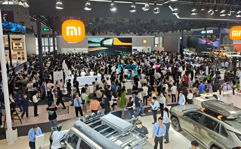 2025 Auto Show Greater Bay: Xiaomi Yu7, Maextro S800 и Yangwang U8L Зайдите в центр центральной сцены - фото