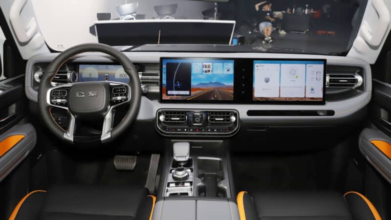BAIC BJ40E EREV с диапазоном 1200 км, установленным в Китае 7 апреля - фото