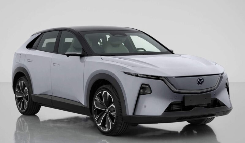 Внедорожные спецификации Mazda EZ-60 были представлены в августе в августе. - фото