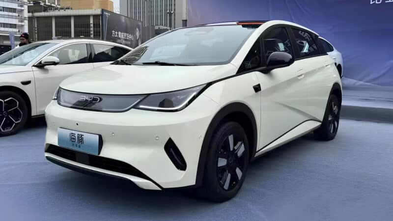Новый Byd Dolphin запущен в Китае с Божьими глазами ADAS - автомобили прибыли к дилерам - фото