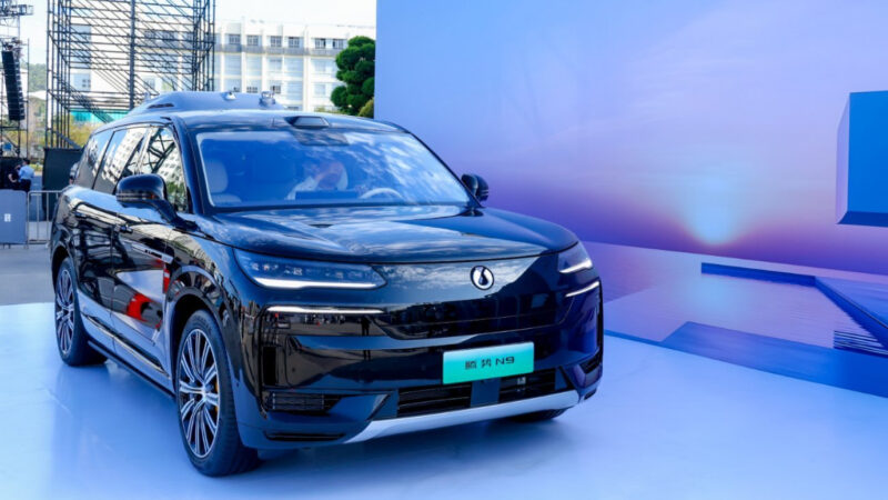 BYD начал поставки Drone станций для внедорожника Denza N9 с 1100 л.с. - фото