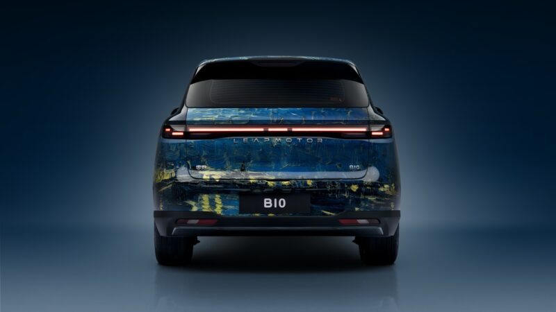 Кроссовер Leapmotor B10 прибывает 10 апреля, испанская фабрика для производства европейских моделей - фото