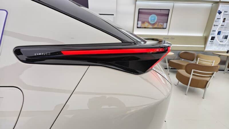 Воскресный Китай Драйв | Lynk и Co Z20 - стильный, практичный электрический внедорожник - фото