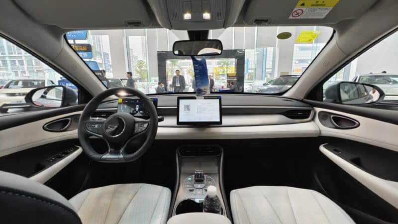 Воскресный Китай Драйв | Byd Seal 05 DM-I: Доступный гибридный седан с Божьими глазами ADAS - фото
