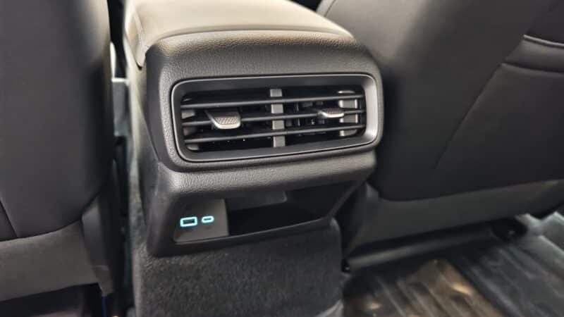 Воскресный Китай Драйв | Byd Seal 05 DM-I: Доступный гибридный седан с Божьими глазами ADAS - фото