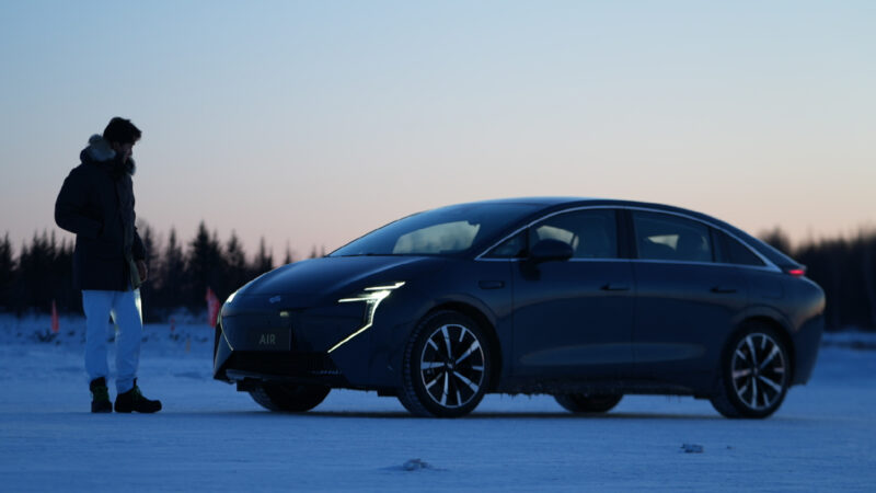 Китайская авиакомпания выпустила JY Air Electric Sedan за 20 500 долларов США внутри страны - фото