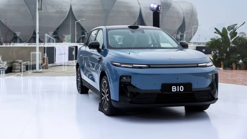 Кроссовер Leapmotor B10 прибывает 10 апреля, испанская фабрика для производства европейских моделей - фото