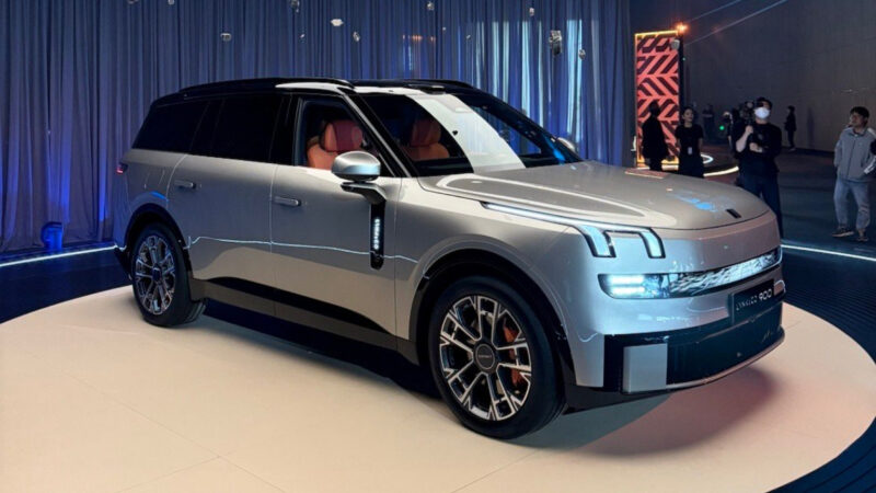 Флагманский внедорожник Geely's Lynk и Co 900, запущенный в Китае с 872 л.с. для 39 780 долларов США. - фото