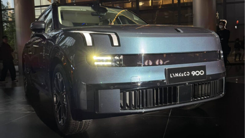 Флагманский внедорожник Geely's Lynk и Co 900, запущенный в Китае с 872 л.с. для 39 780 долларов США. - фото
