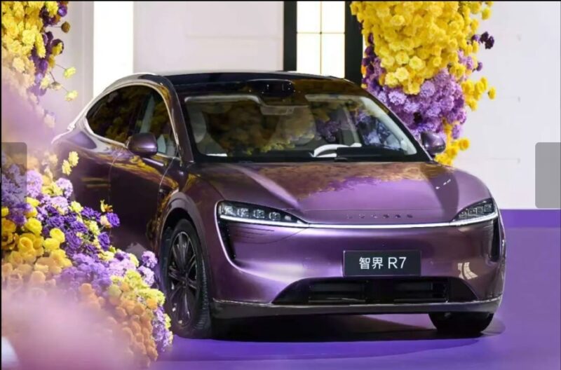 New Louxeed R7 EREV Huawei и Chery с диапазоном 1673 км, запущенным в Китае - фото