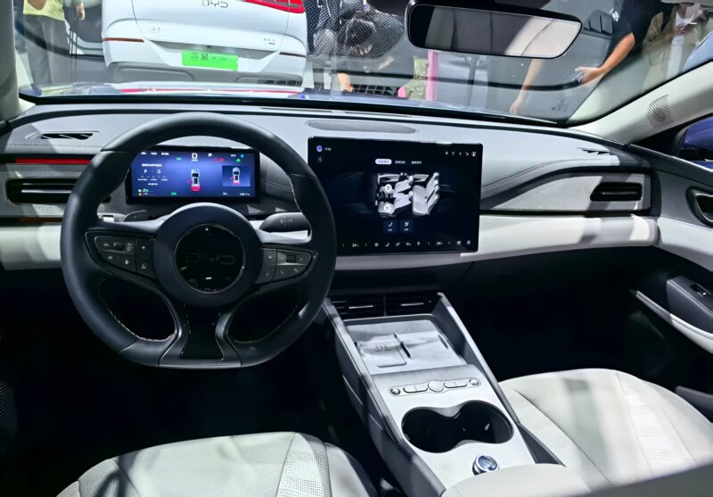 Byd Unveils расширил линейку серии 06 в Шанхае: от универсала до электрического седана - фото