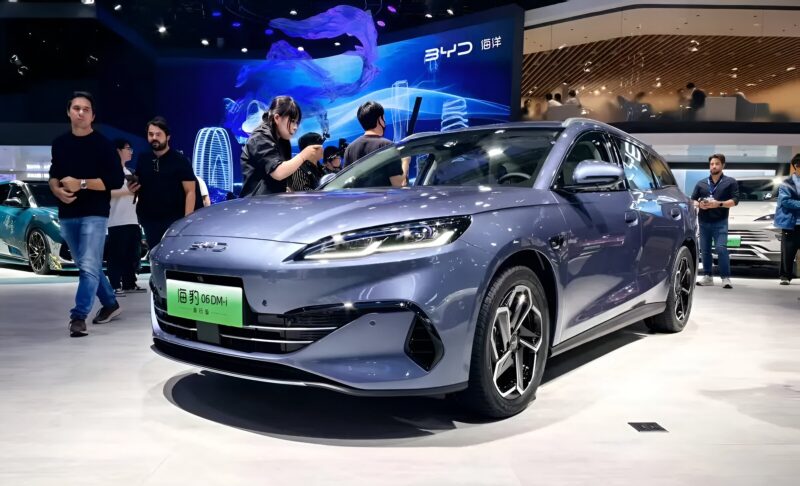 Byd Unveils расширил линейку серии 06 в Шанхае: от универсала до электрического седана - фото